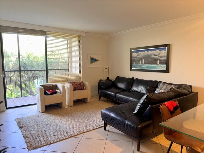 Building Photo - 8065 SW 107th Ave