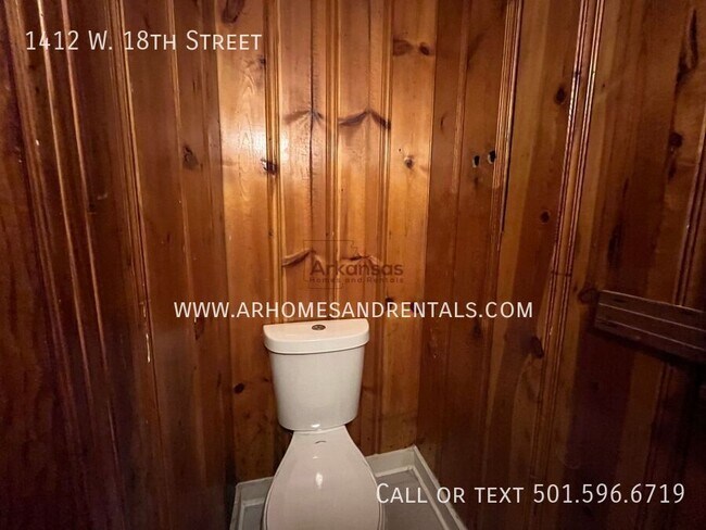 Building Photo - 1412 W 18th St