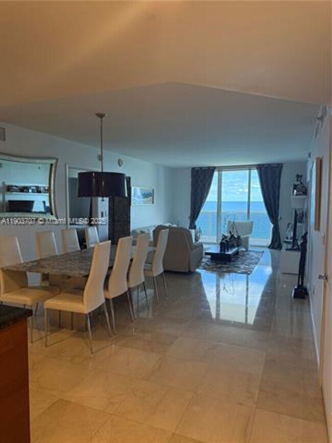 Building Photo - 1850 S Ocean Dr