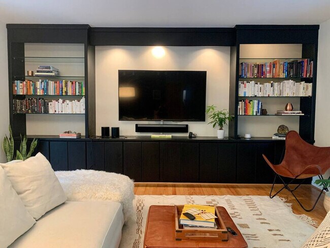 Building Photo - 603 Rock Creek Rd