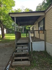 Building Photo - 609 Moates St