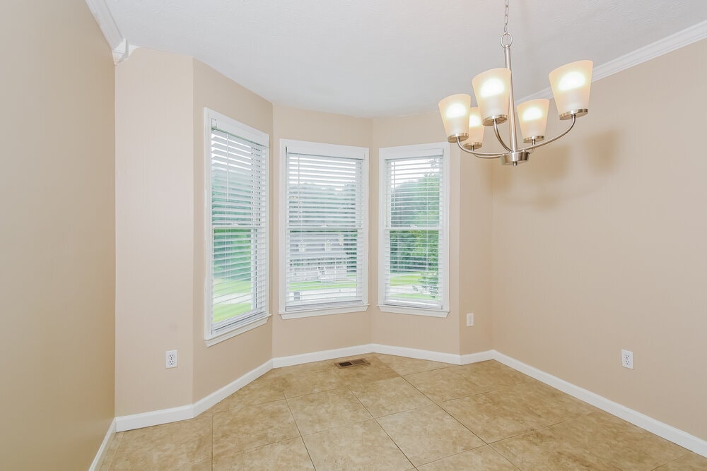 Building Photo - 134 Oak Landing Dr S