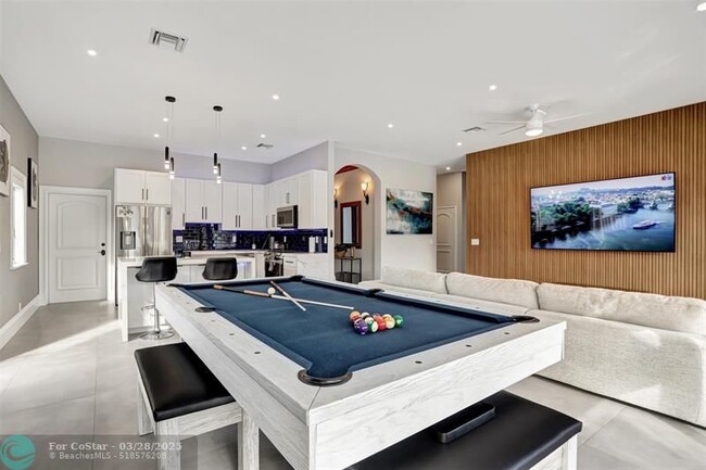 Building Photo - 1304 Mandarin Isle