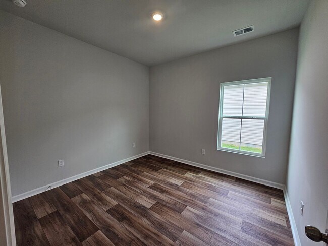 Building Photo - 4 BD / 2 BA New Construction- Move In Ready!