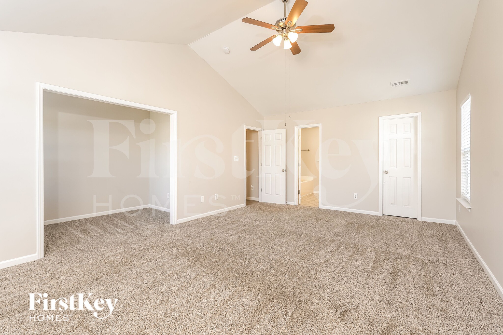 Building Photo - 1050 Spruce Garden Dr