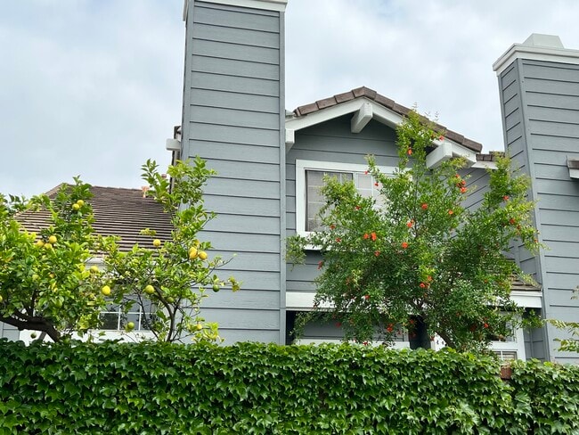 Primary Photo - 13525 Almond St