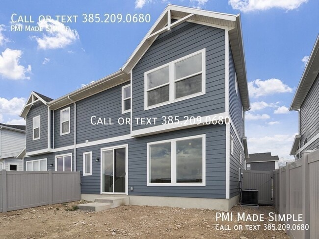 Building Photo - 4935 N Willowbank Dr