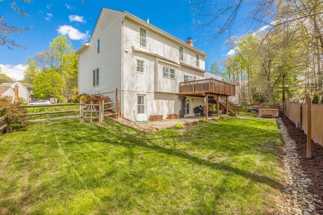 Building Photo - 5624 Kemp Ln