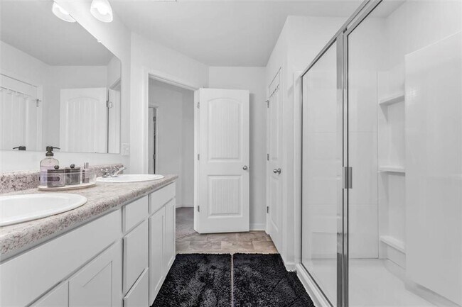 Building Photo - 5668 Union Pointe Dr