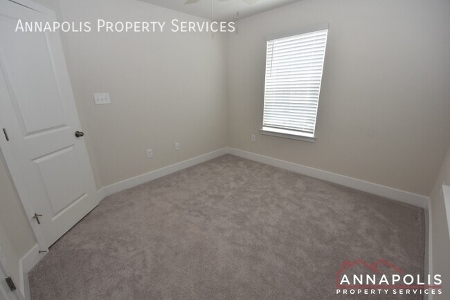 Building Photo - 773 A Annapolis Neck Road-