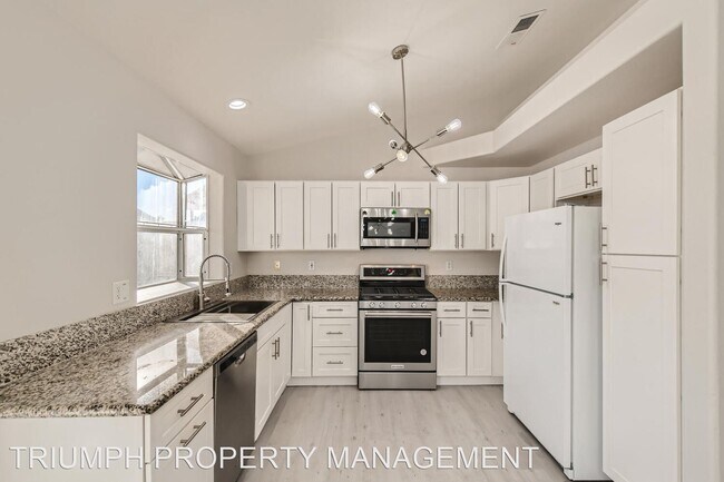 Primary Photo - 4 br, 2.5 bath House - 4622 Califa Drive
