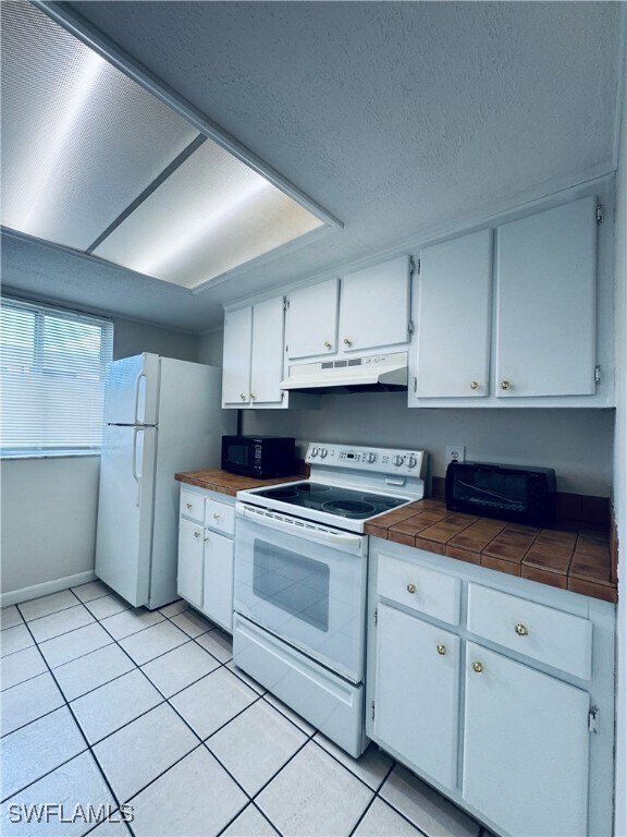Building Photo - 12670 Kenwood Ln