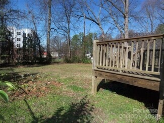 Building Photo - 2421 Pinckney Ave