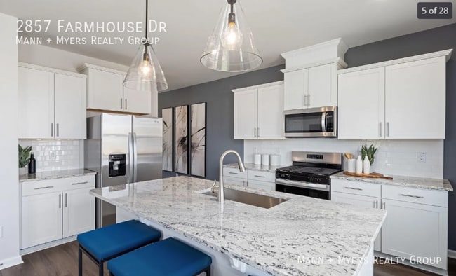 Building Photo - 2857 Farmhouse Dr