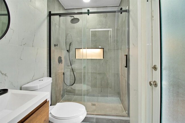 Building Photo - 3672 NW 17th Terrace