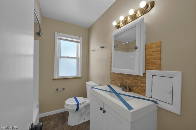 Building Photo - 3794 Salisbury Rd