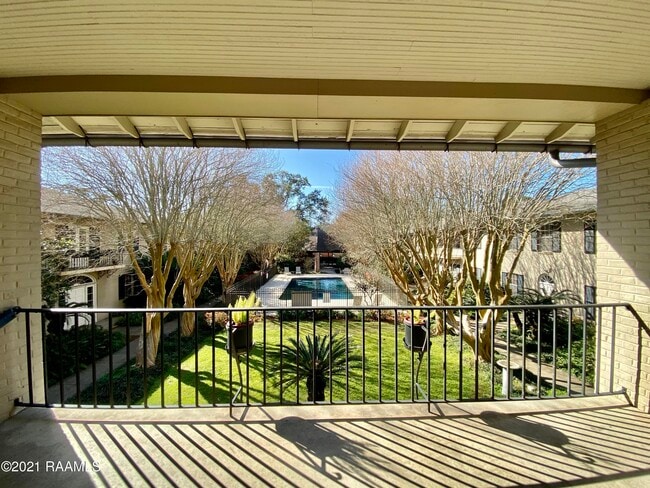 Building Photo - 213 Bendel Rd