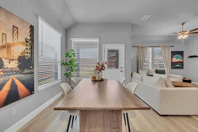 Building Photo - 1000 Westwood Ln