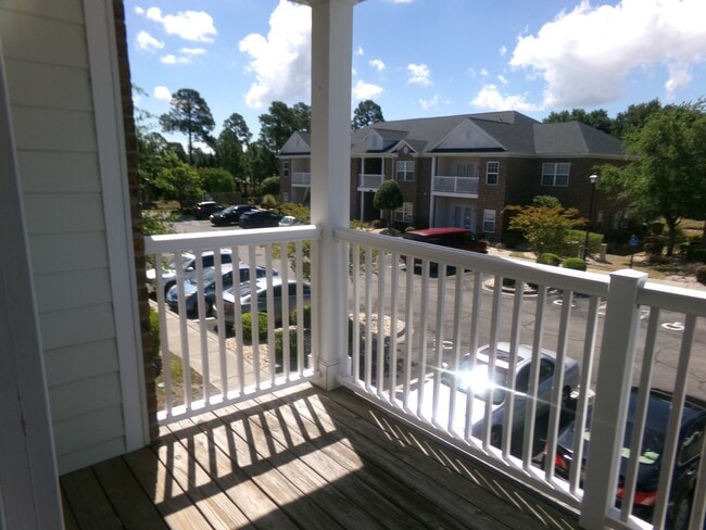 Building Photo - 2065 Silvercrest Dr