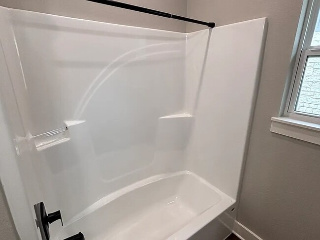 Building Photo - 455 Cedar Hl Lp