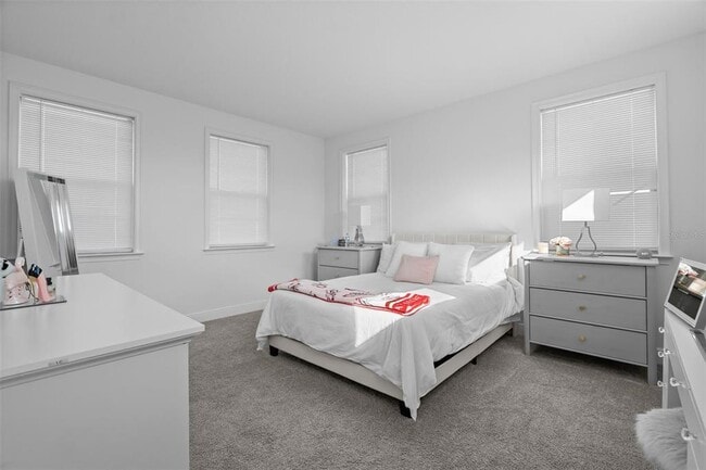 Building Photo - 13736 Larkton Ln