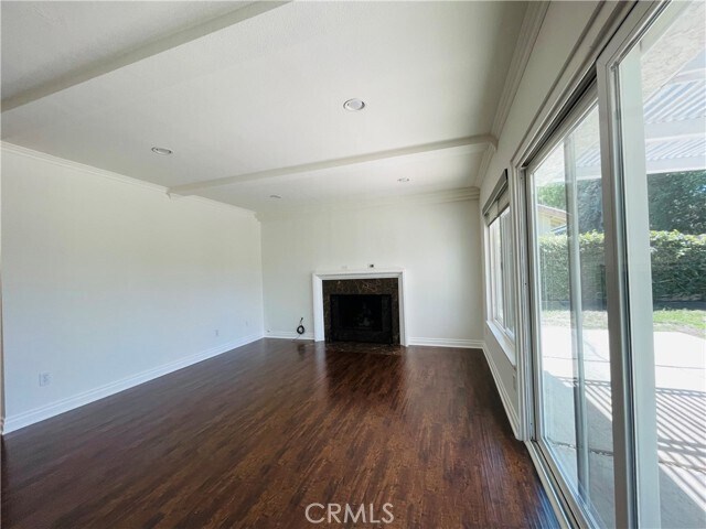 Building Photo - 5815 Calmfield Ave