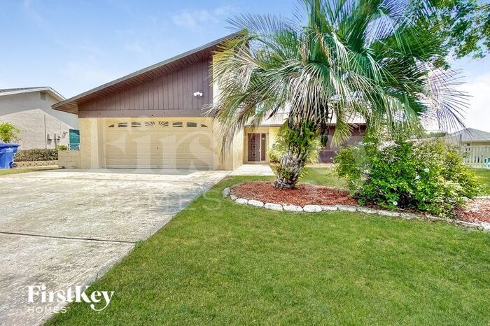 Primary Photo - 4400 Swallowtail Dr