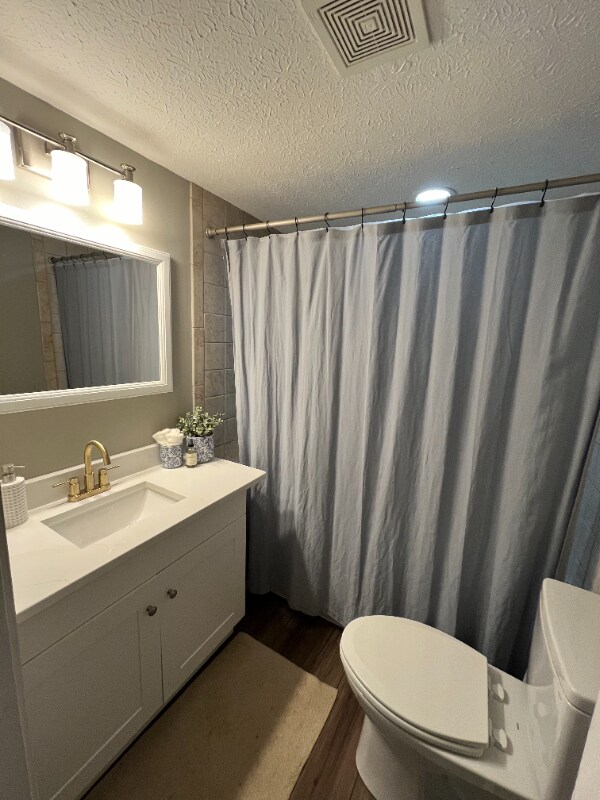 Building Photo - 1213 E 14th Ave