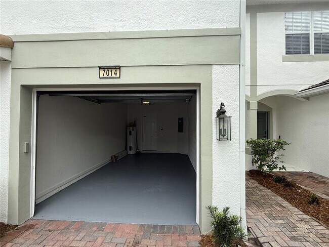 Building Photo - 7014 Cadiz Blvd