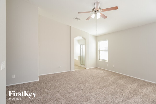 Building Photo - 1263 W Busa Dr