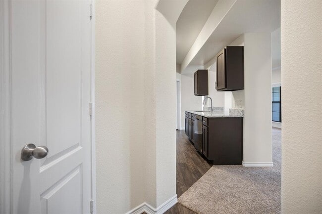 Building Photo - 501 E Stassney Ln