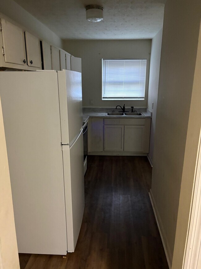 Building Photo - 1742 Hartsfield Rd