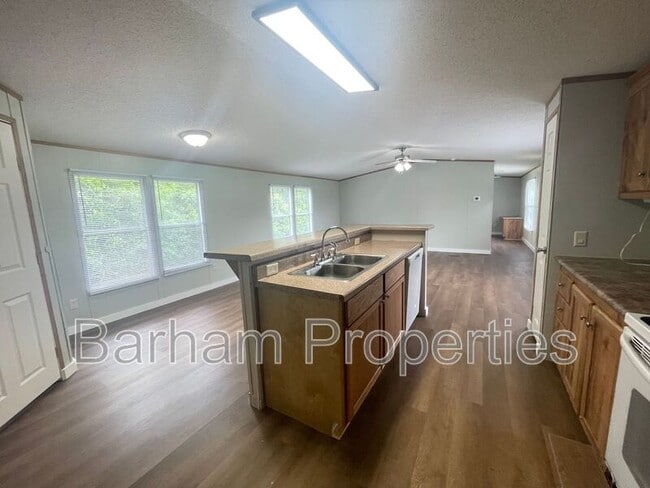 Building Photo - 9753 FM226