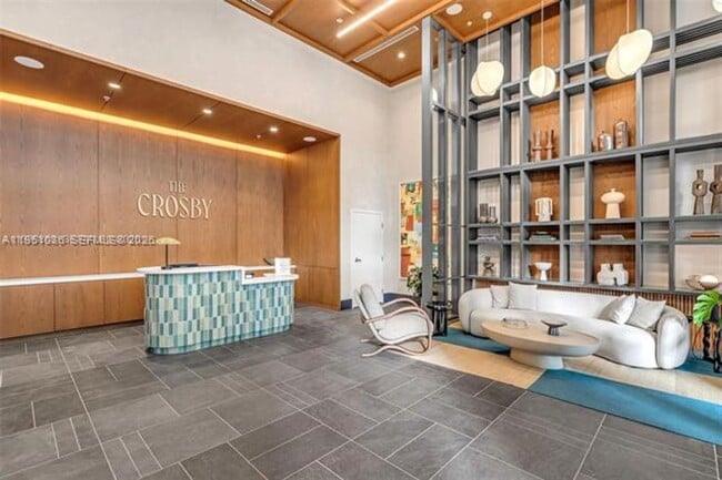 Building Photo - 11 NE 6th St