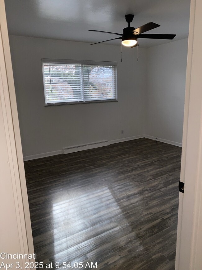 Building Photo - 4947 Charlemar Dr