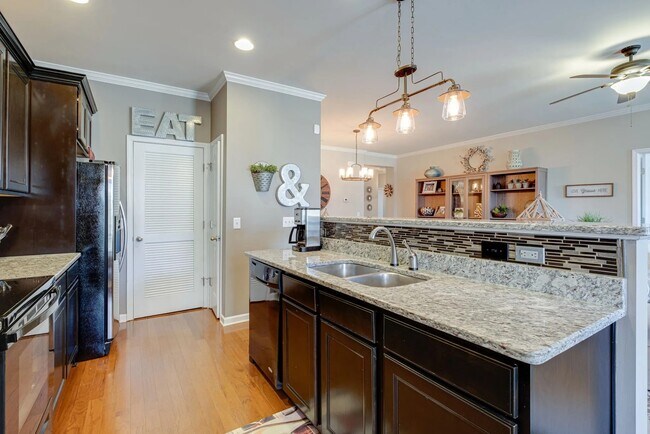 Building Photo - 2012 Hickory Brook Dr