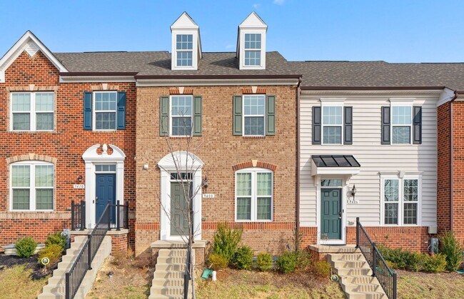 Primary Photo - 9408 Adelaide Ln