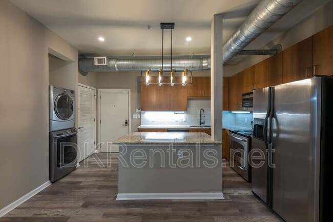 Building Photo - 5300 Peachtree Rd