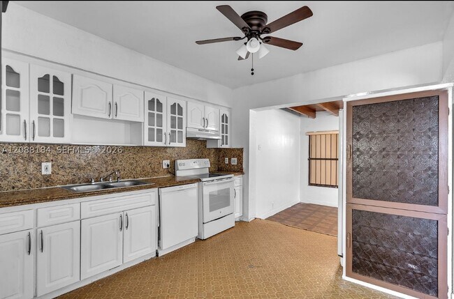 Building Photo - 576 NW 147th St
