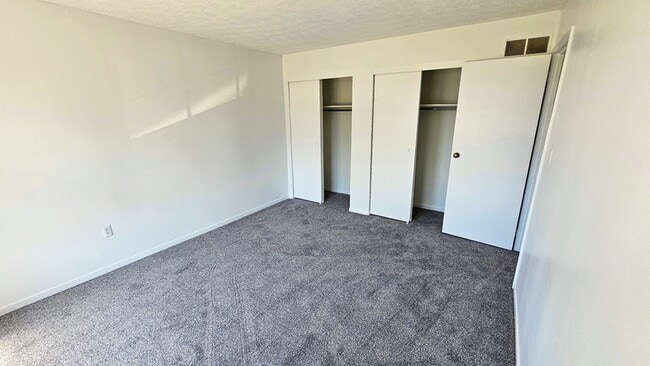 Building Photo - 7964-7966-7966 Goldsmith Dr