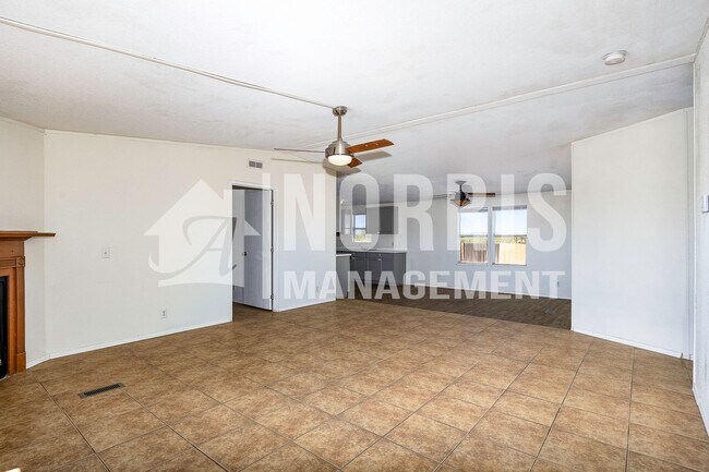 Building Photo - 9960 S Niehaus Rd
