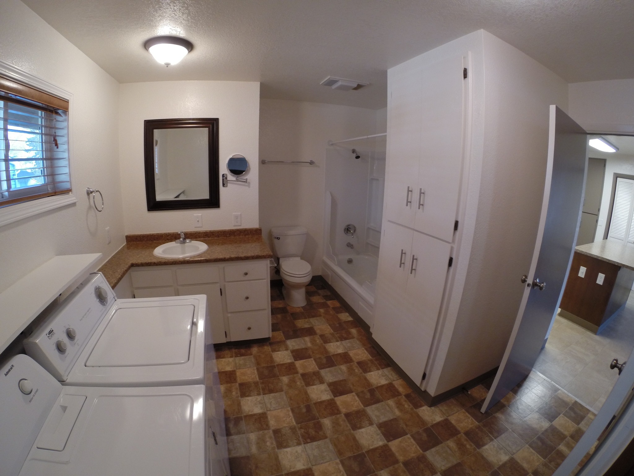 Building Photo - 2109 Central Ave