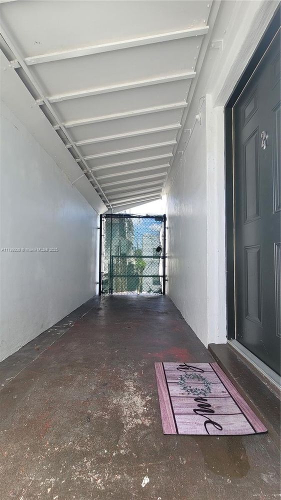 Building Photo - 1335 SW 8th St