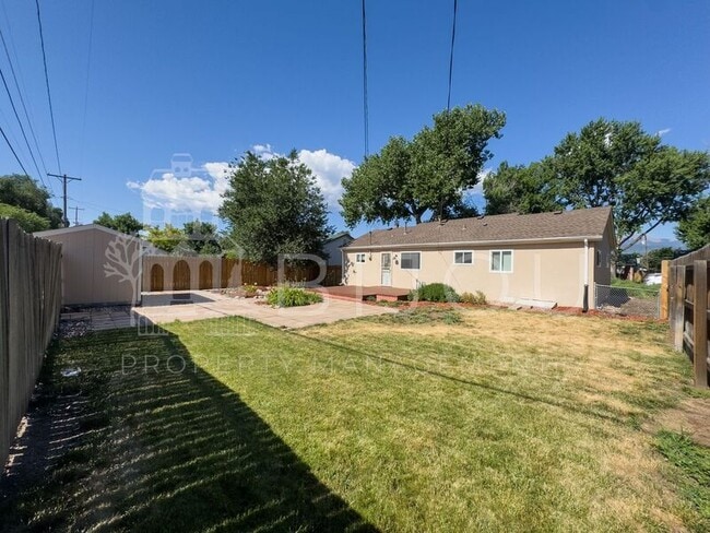 Building Photo - 2407 N Meade Ave