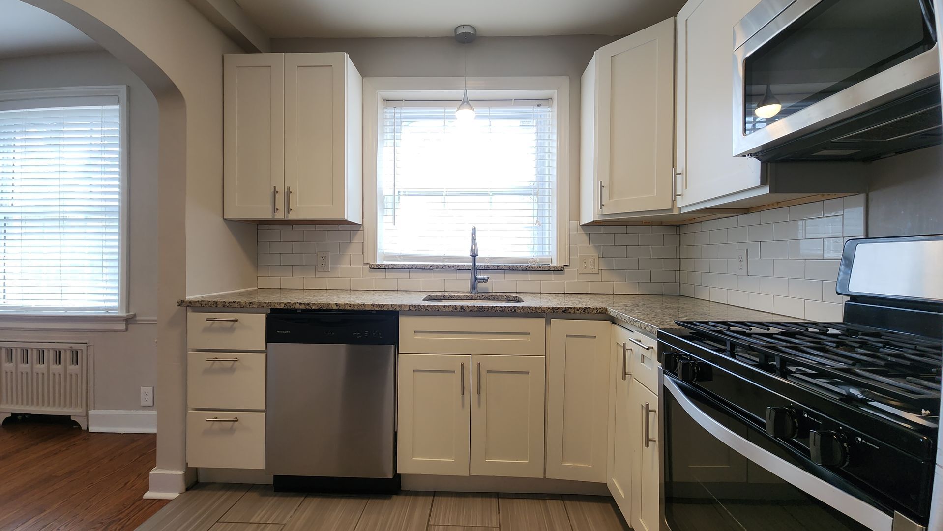 Building Photo - 7754 Kingsbury Blvd