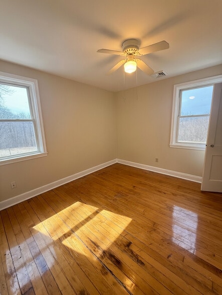 Bedroom 1 - 190 Institute Rd