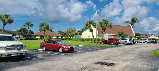 Building Photo - 1303 Peppertree Trl