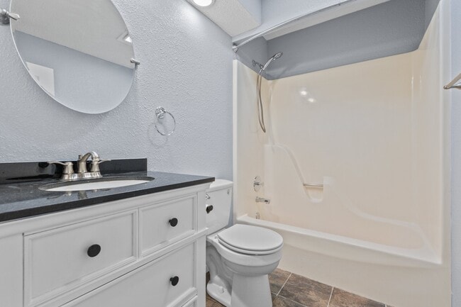 Building Photo - 5 Rocky Top Cove