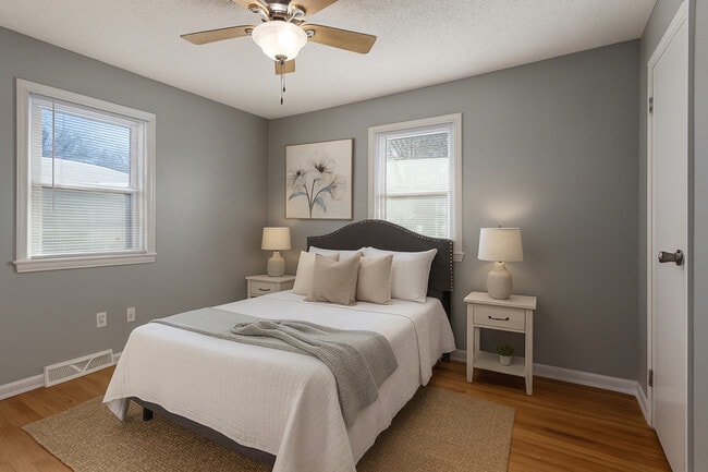 Building Photo - 703 SW 7 St