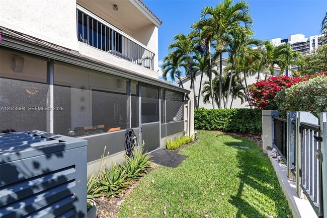 Building Photo - 21145 Helmsman Dr